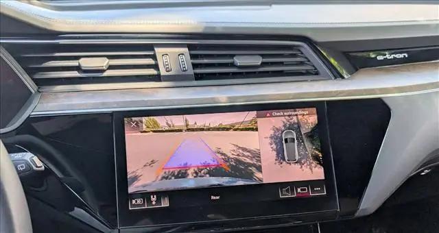 2019 Audi e-tron Premium Plus