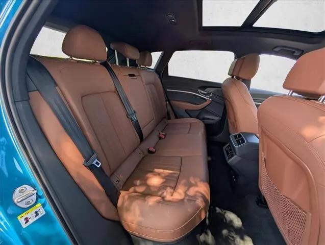 2019 Audi e-tron Premium Plus