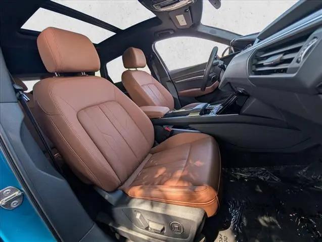 2019 Audi e-tron Premium Plus