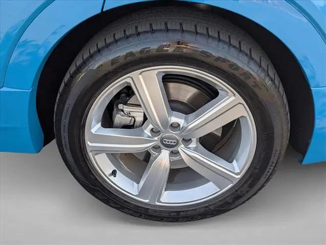 2019 Audi e-tron Premium Plus