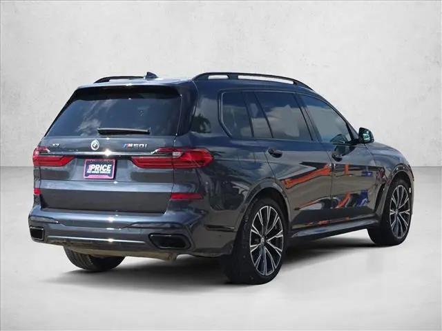 2022 BMW X7 M50i