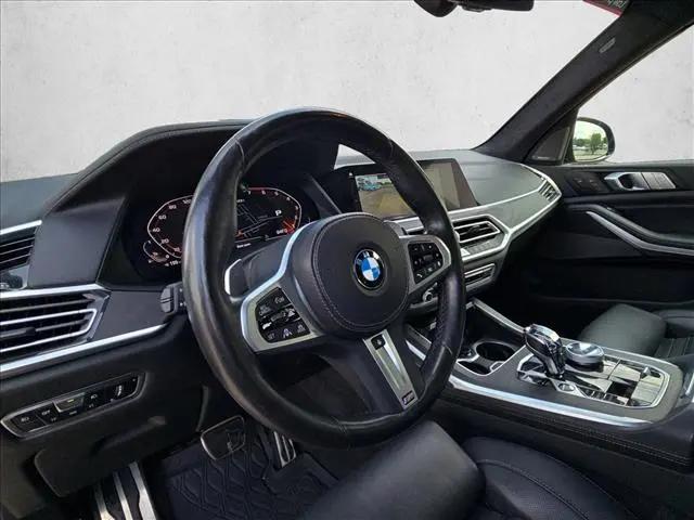 2022 BMW X7 M50i