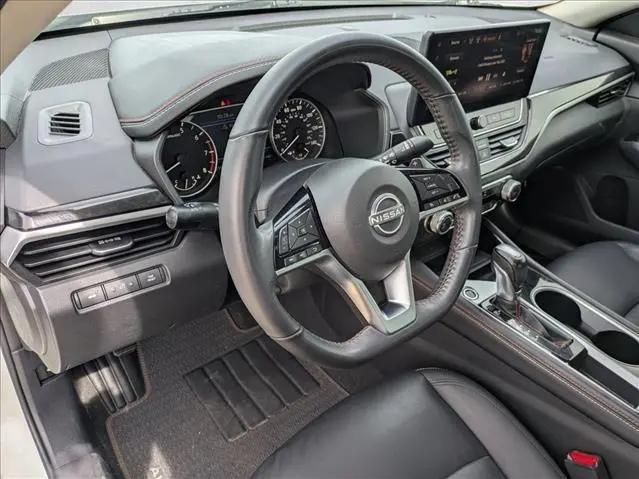 2023 Nissan Altima SR FWD