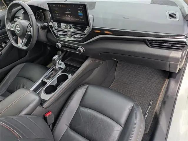 2023 Nissan Altima SR FWD