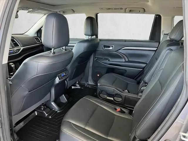 2016 Toyota Highlander Limited Platinum V6