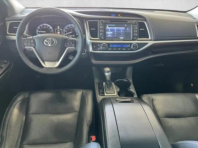 2016 Toyota Highlander Limited Platinum V6