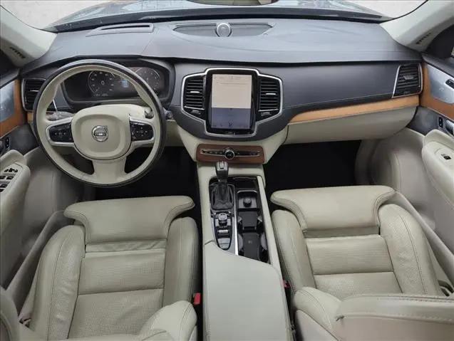 2017 Volvo XC90 T6 Inscription