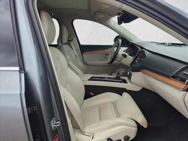 2017 Volvo XC90 T6 Inscription