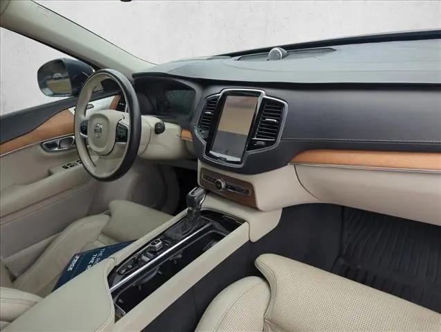 2017 Volvo XC90 T6 Inscription
