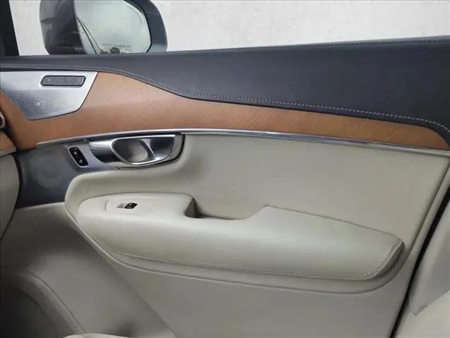2017 Volvo XC90 T6 Inscription