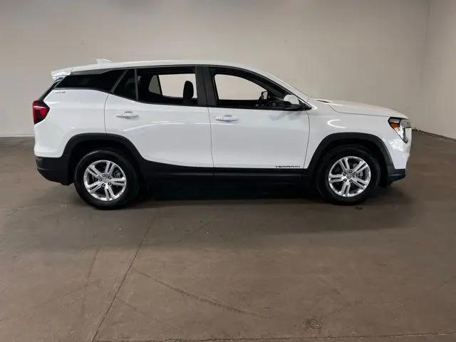 2024 GMC Terrain FWD SLE