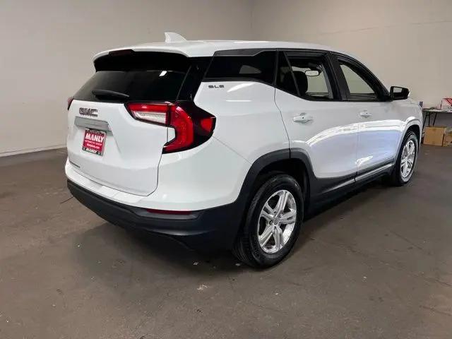 2024 GMC Terrain FWD SLE