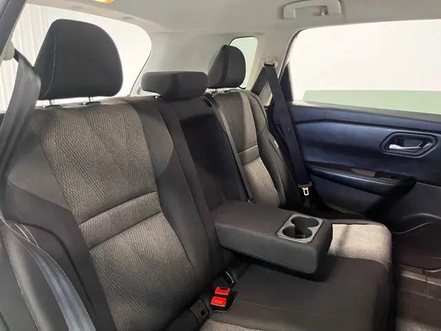 2024 Nissan Rogue SV FWD
