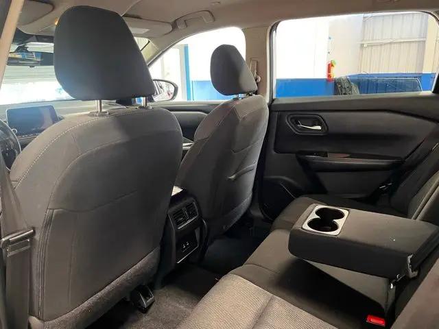 2024 Nissan Rogue SV FWD