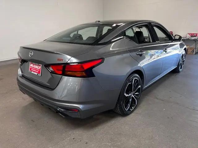 2023 Nissan Altima SR FWD