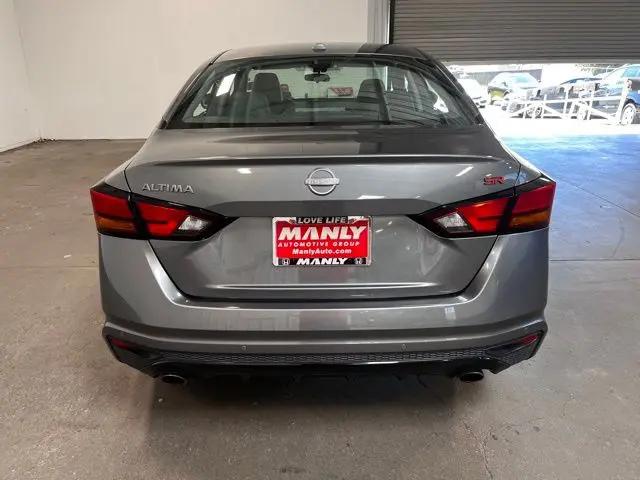 2023 Nissan Altima SR FWD
