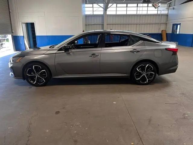 2023 Nissan Altima SR FWD