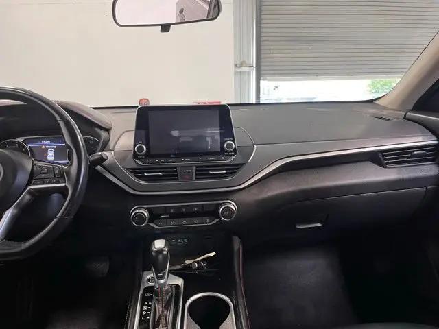 2023 Nissan Altima SR FWD