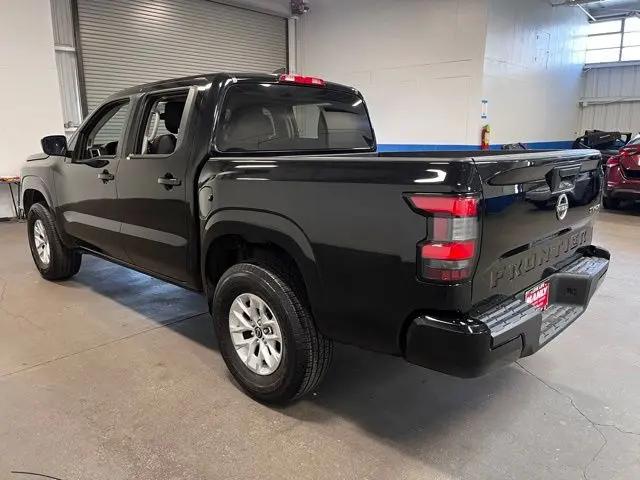 2024 Nissan Frontier Crew Cab SV 4x4
