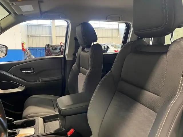 2024 Nissan Frontier Crew Cab SV 4x4