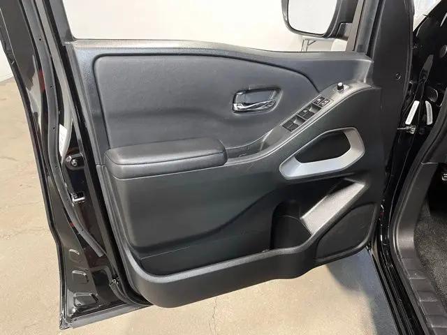 2024 Nissan Frontier Crew Cab SV 4x4
