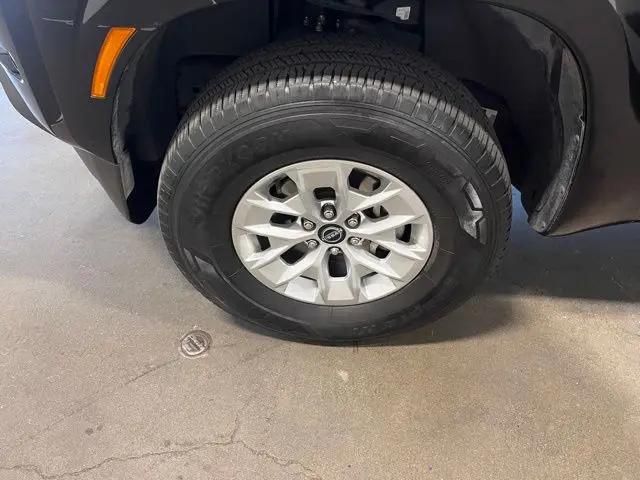 2024 Nissan Frontier Crew Cab SV 4x4