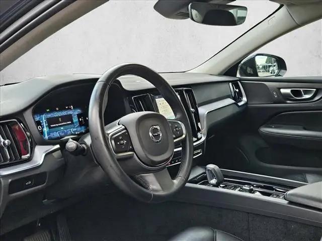 2024 Volvo S60 B5 Core Dark Theme