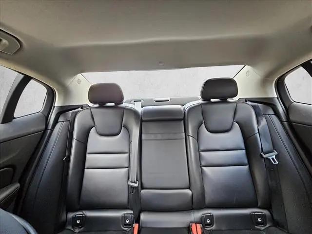 2024 Volvo S60 B5 Core Dark Theme