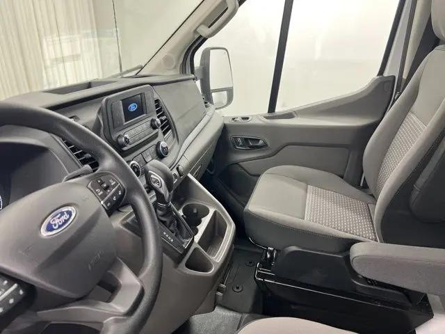 2024 Ford Transit Cutaway T-350