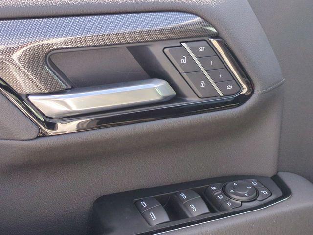 2026 GMC Sierra 2500HD Crew Cab, Standard Bed, AT4, 4WD