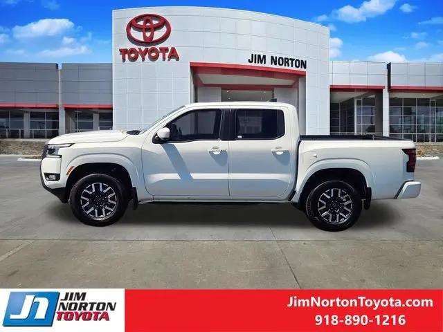 2025 Nissan Frontier Crew Cab SL 4x4
