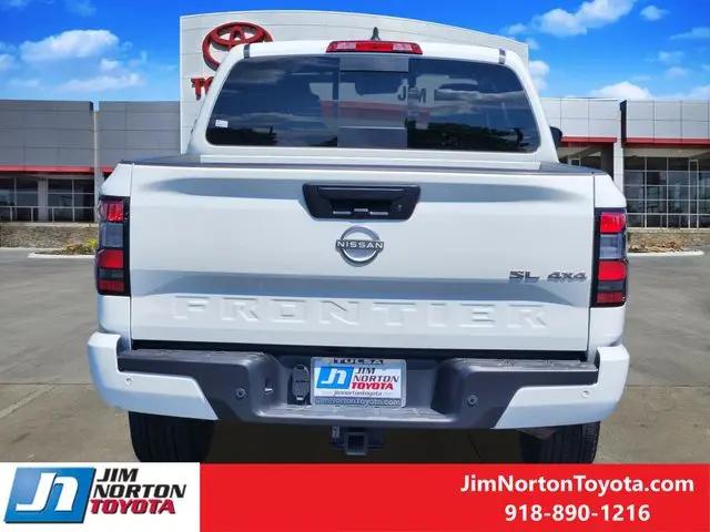 2025 Nissan Frontier Crew Cab SL 4x4
