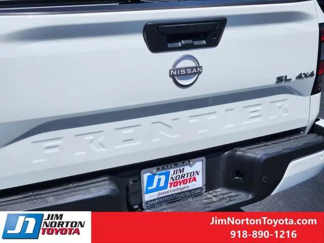 2025 Nissan Frontier Crew Cab SL 4x4
