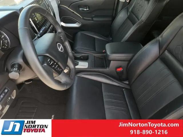 2025 Nissan Frontier Crew Cab SL 4x4