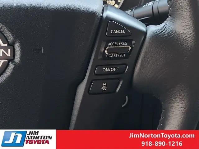 2025 Nissan Frontier Crew Cab SL 4x4