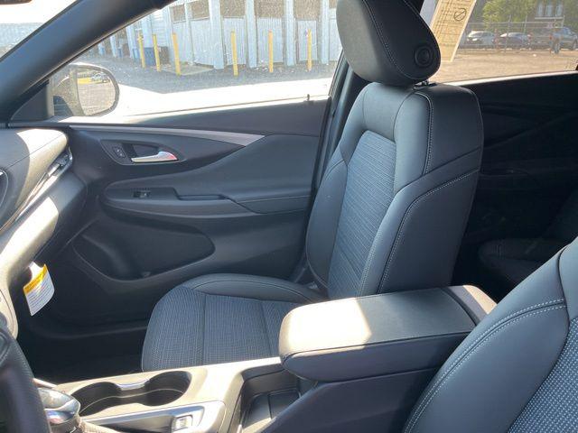 2026 Buick NV Preferred FWD