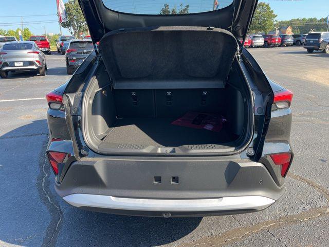 2026 Buick NV Preferred FWD