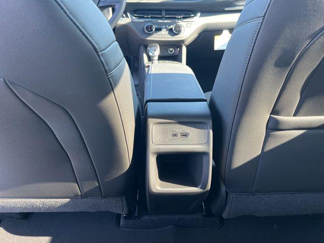 2026 Buick NV Preferred FWD