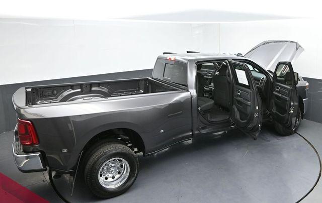 2026 Ram 3500 Lone Star Crew Cab 4x4 8' Box
