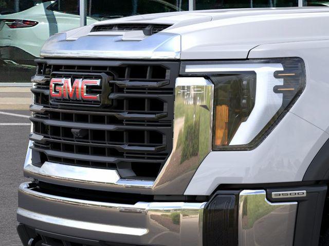 2026 GMC Sierra 3500HD Crew Cab, Long Bed, Pro Dual Rear Wheel, 4WD