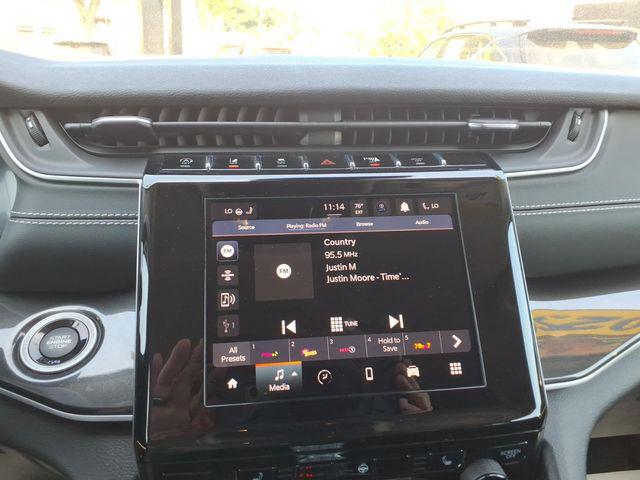2022 Jeep Grand Cherokee L Laredo 4x4