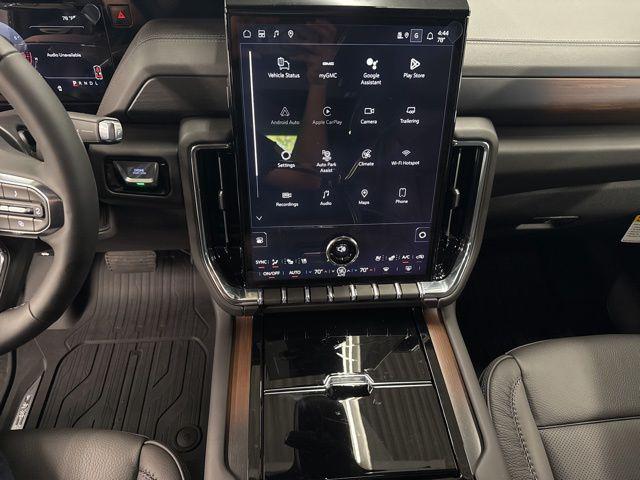 2026 GMC Yukon 4WD Denali