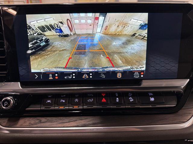2026 GMC Sierra 1500 Crew Cab, Short Bed, SLT, 4WD