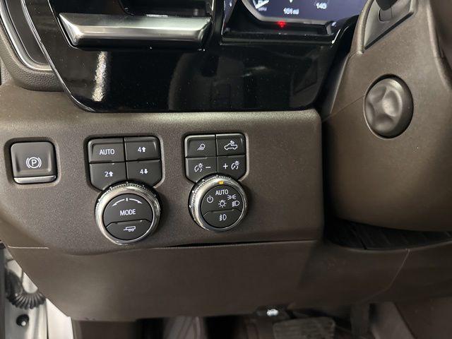 2026 GMC Sierra 1500 Crew Cab, Short Bed, SLT, 4WD