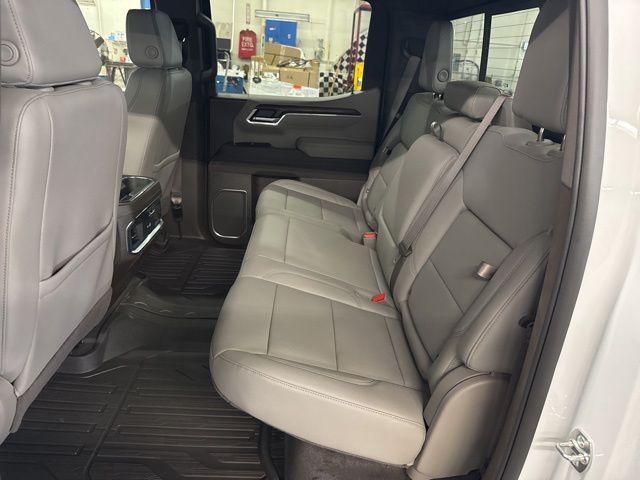 2026 GMC Sierra 1500 Crew Cab, Short Bed, SLT, 4WD