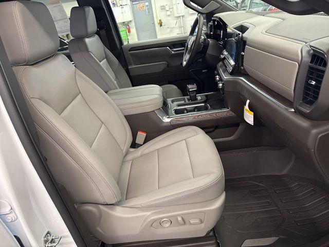 2026 GMC Sierra 1500 Crew Cab, Short Bed, SLT, 4WD