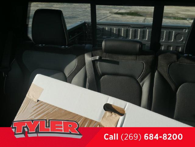 2026 Ram 1500 Laramie Crew Cab 4x4 57 Box