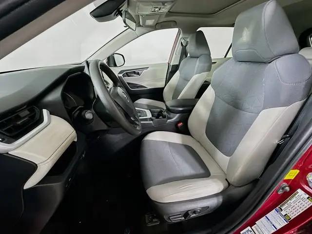 2020 Toyota RAV4 Hybrid XLE