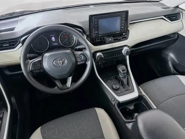 2020 Toyota RAV4 Hybrid XLE