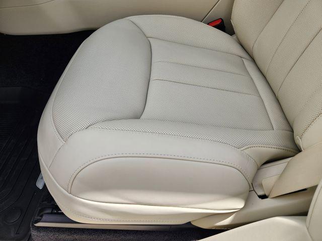 2026 Land Rover Range Rover P530 SE 7 Seat